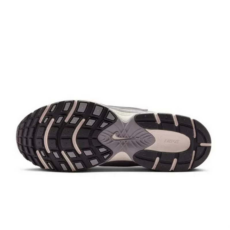 Nike Men's V5 RNR Retro Dad Sh - Men'S Shoes V5 Rnr recensione e prezzo