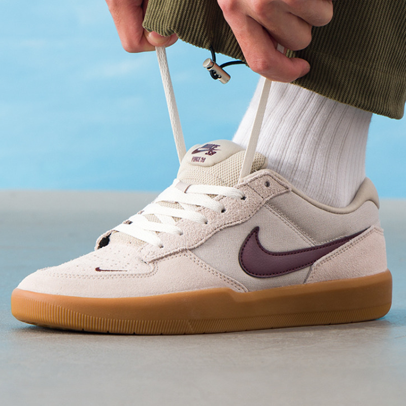 Nike Men's Low-Top Retro Skate - Men Shoes Size Nike recensione e prezzo