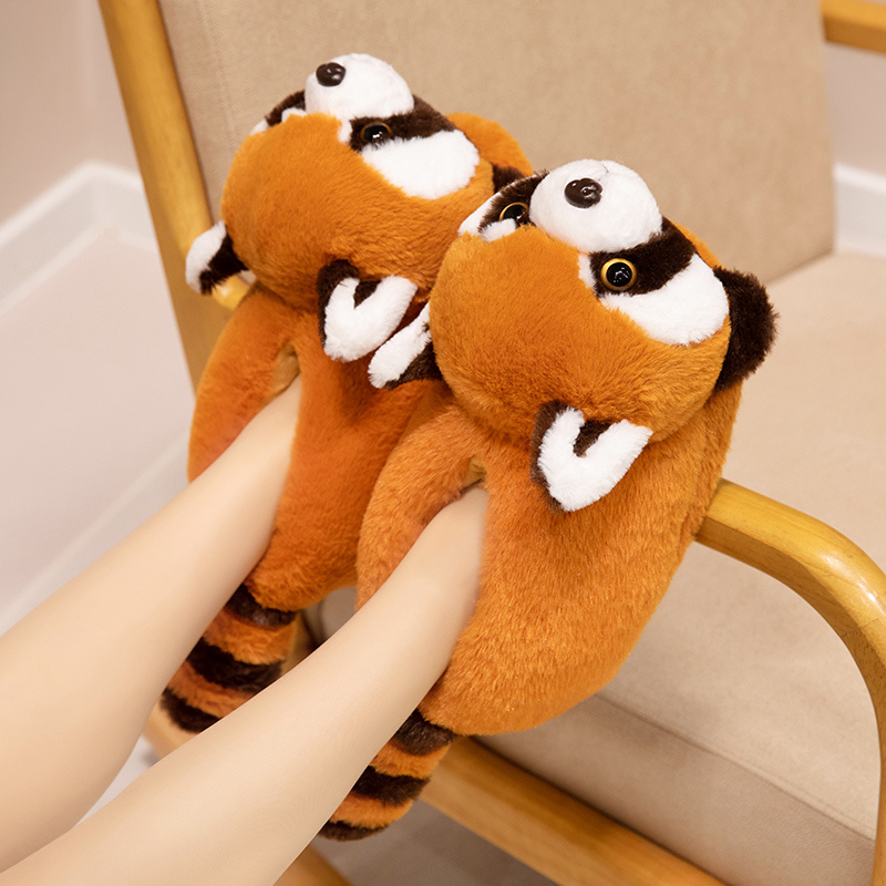 Red Panda Plush Slippers Fox O - Men Shoes Red Tape recensione e prezzo