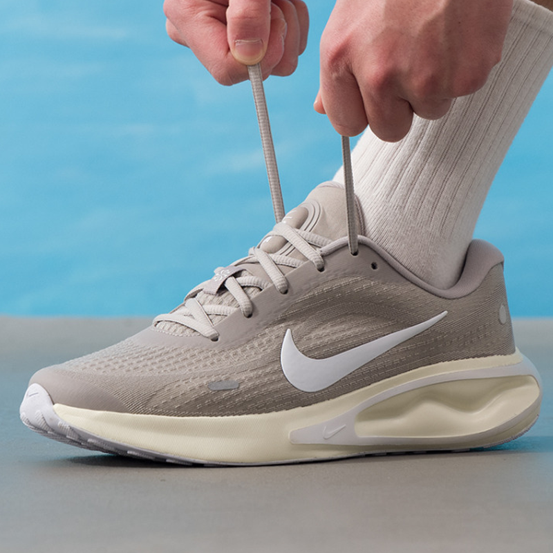 2026 Nike Men's Journey Run Ro - Men Shoes Size Nike recensione e prezzo