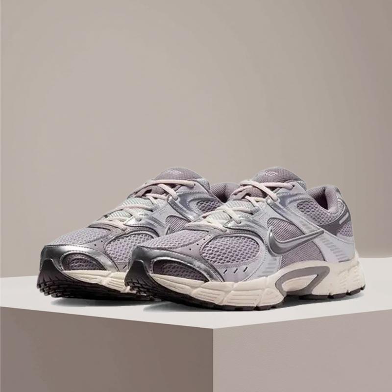 Nike V5 RNR Retro Slip-Resista - Men'S Shoes V5 Rnr recensione e prezzo