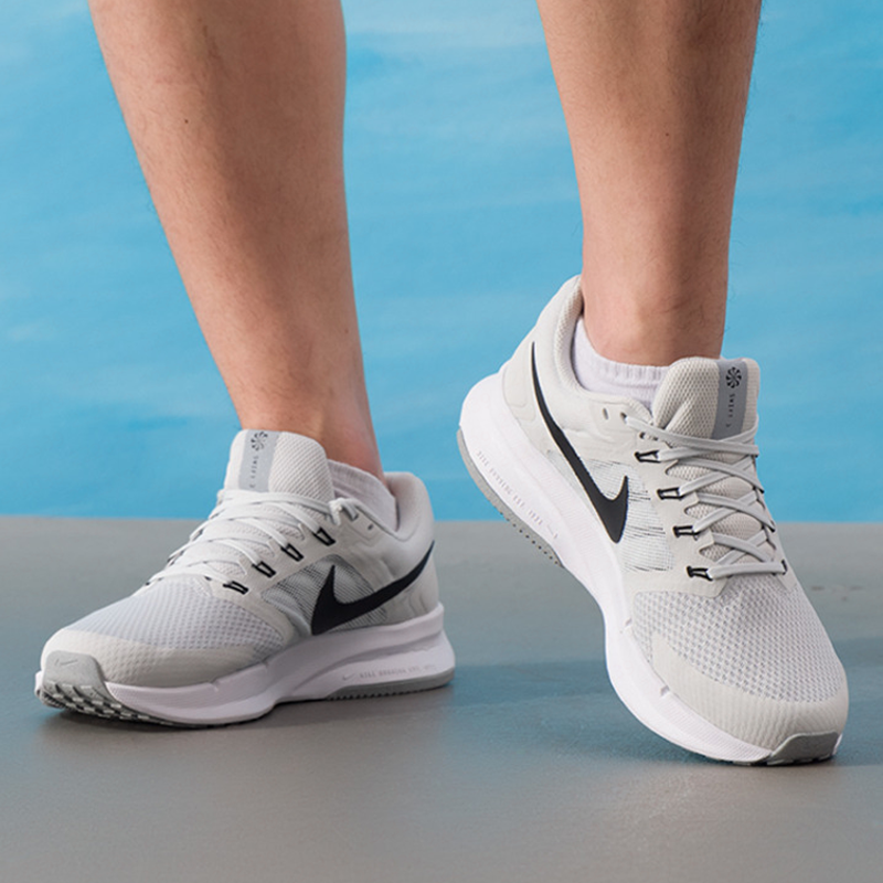 New Nike Men's Run Swift 3 Roa - Men Shoes Size Nike recensione e prezzo