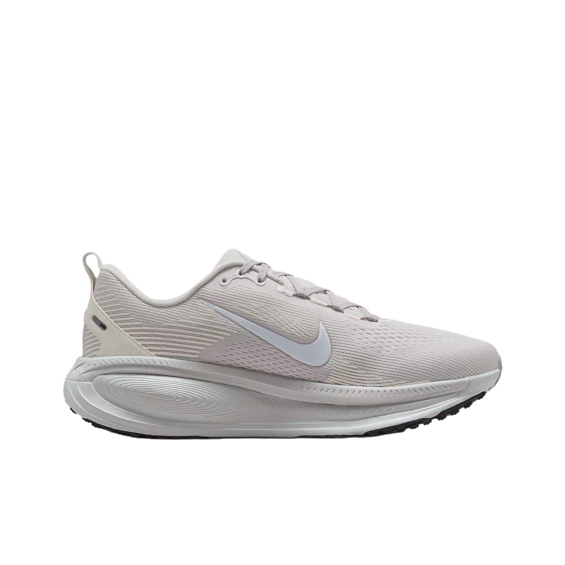 Nike Vomero 18 Durable Breatha - Men Shoes Size Nike recensione e prezzo