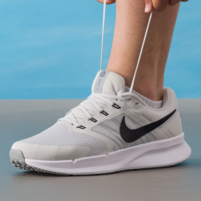 Nike Men's Run Swift 3 Breatha - Men Shoes Size Nike recensione e prezzo