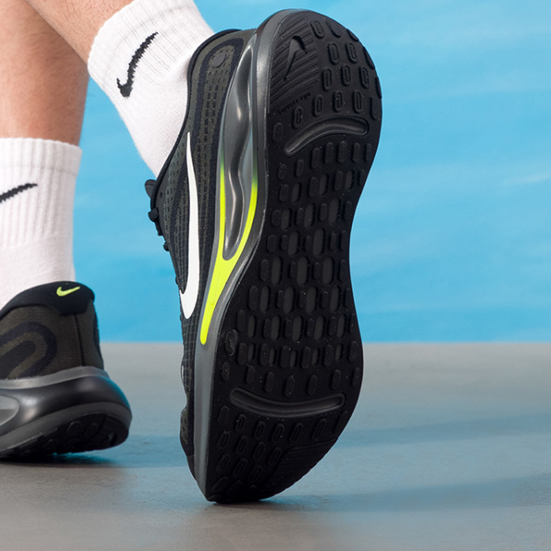 Genuine Nike Men's Journey Run - Men Shoes Size Nike recensione e prezzo