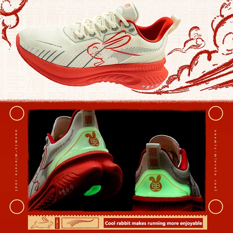 ONEMIX Running Shoes Reflectiv - Men Shoes Red Tape recensione e prezzo
