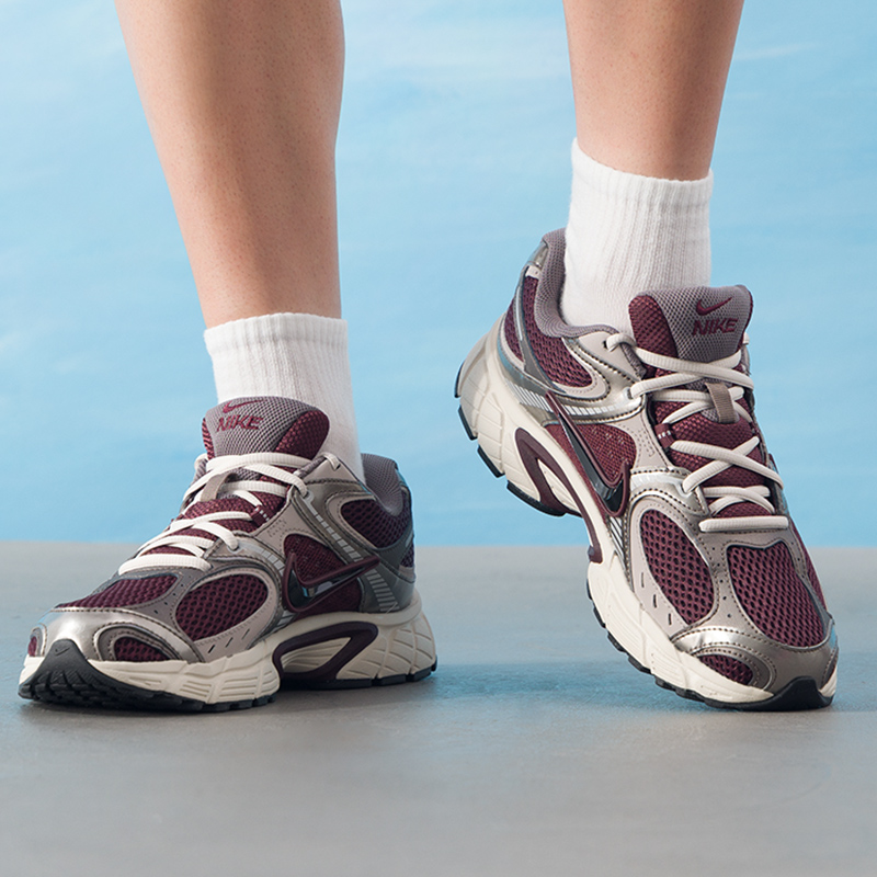 Nike (Nike) V5 Rnr Men's Sport - Men'S Shoes V5 Rnr recensione e prezzo